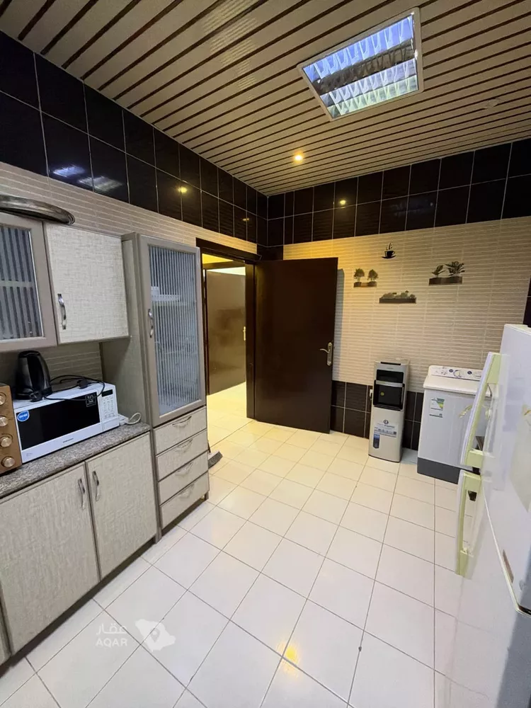 شقة للإيجار في شارع العذراء, حي إشبيلية, مدينة الرياض, منطقة الرياض 6