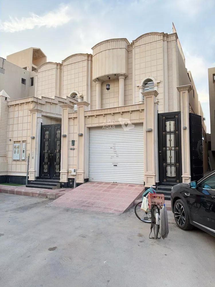 فيلا للبيع في شارع الرديفة, حي إشبيلية, مدينة الرياض, منطقة الرياض صورة 2