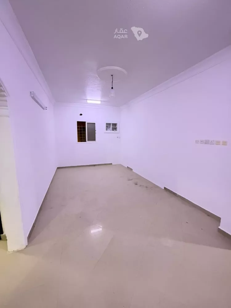 شقة للإيجار في شارع النايفة, حي اليرموك, مدينة الرياض, منطقة الرياض 8