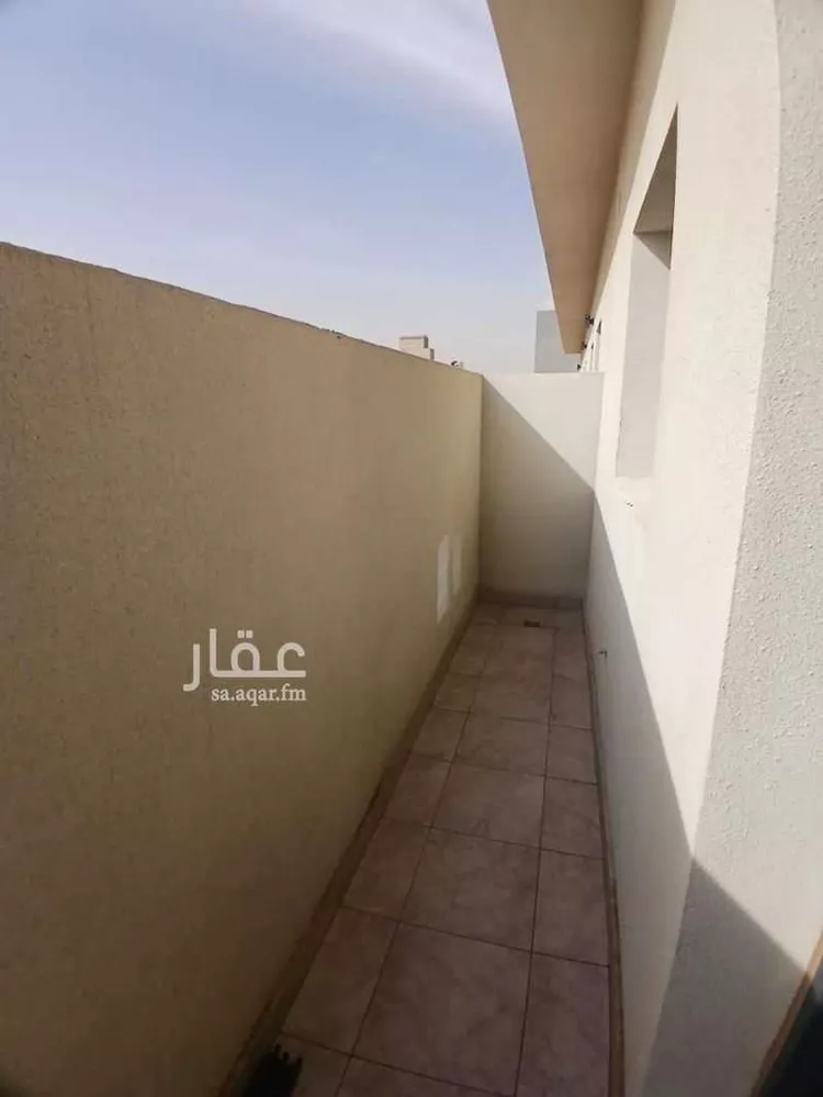 فيلا للإيجار في شارع عبدالله بن حبان, حي الرمال, مدينة الرياض, منطقة الرياض 25
