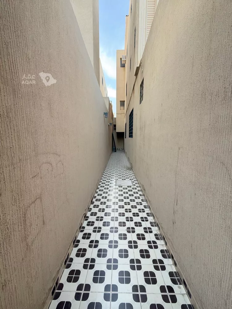 فيلا للبيع في شارع الرديفة, حي إشبيلية, مدينة الرياض, منطقة الرياض 6