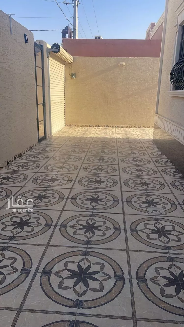 دور للبيع في شارع الجامعة 18, حي الجامعة, مدينة المزاحميه, منطقة الرياض
