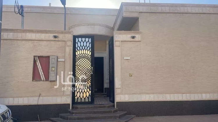 دور للبيع في شارع الجامعة 18, حي الجامعة, مدينة المزاحميه, منطقة الرياض صورة 2