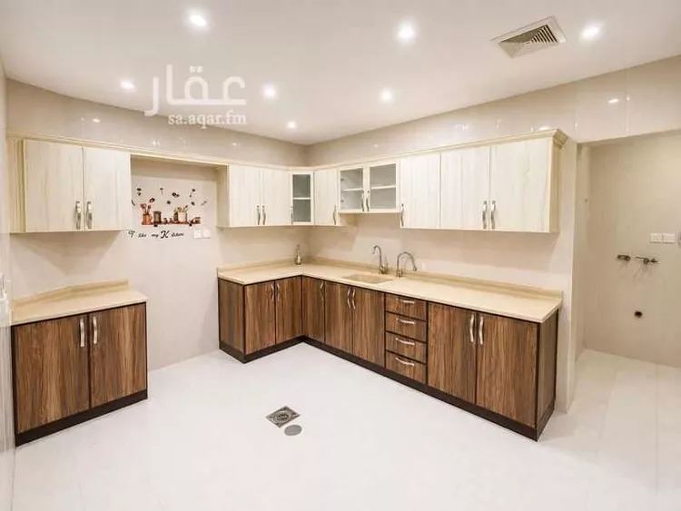 عمارة للإيجار في شارع الصمان, مدينة الظهران, المنطقة الشرقية