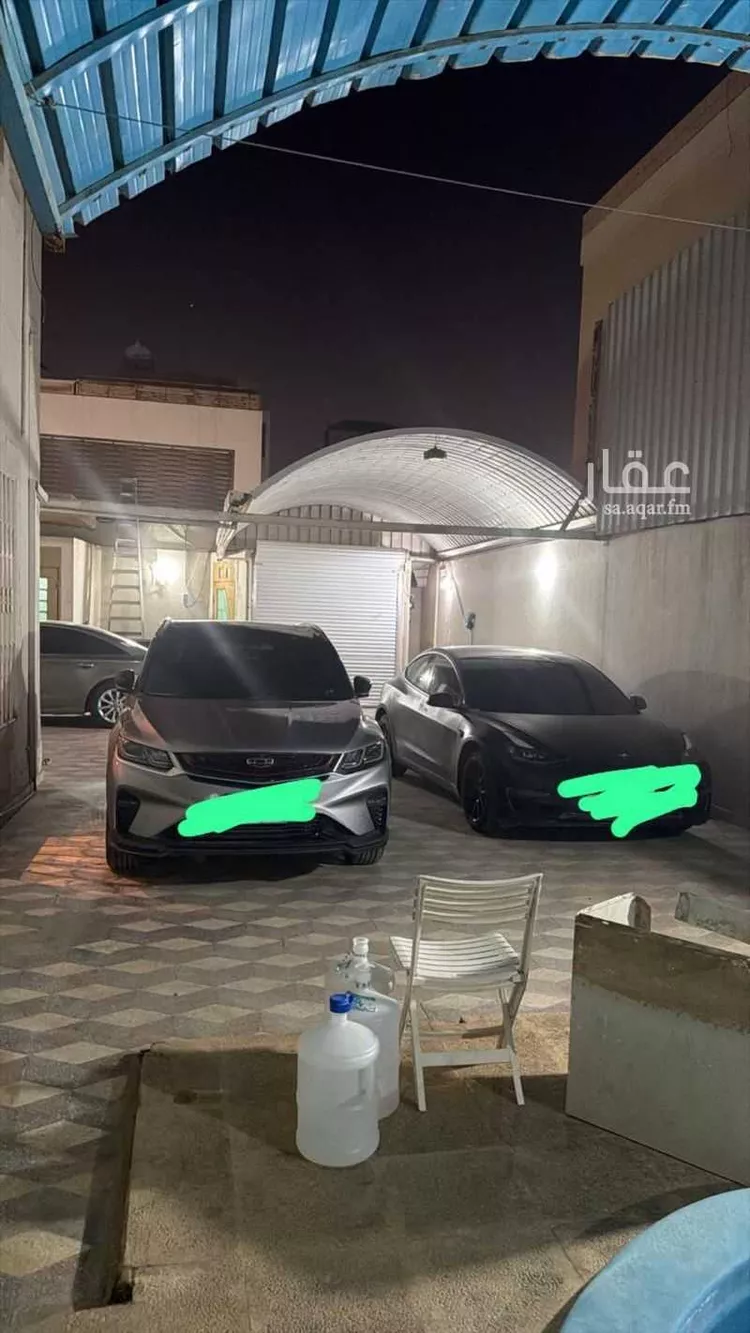 فيلا للبيع في شارع المعيدن ، حي السعادة ، الرياض ، منطقة الرياض صورة 5