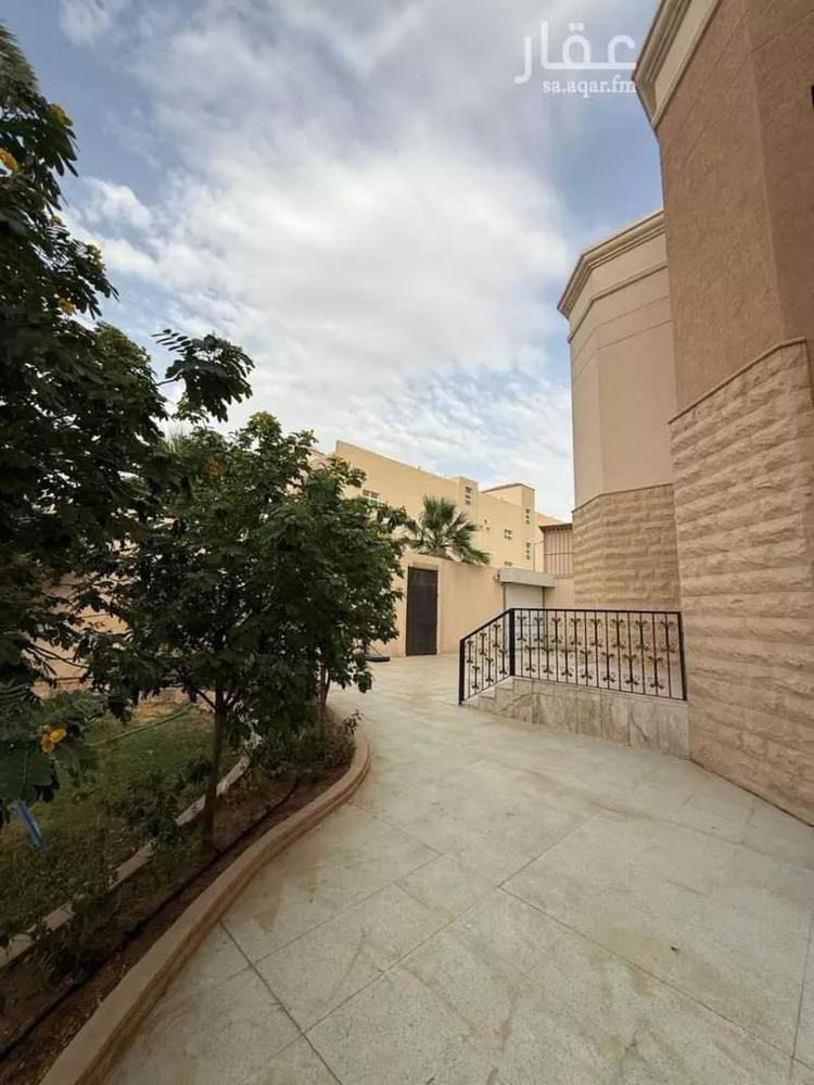 فيلا للبيع في شارع نسيبة الأنصارية, حي التعاون, مدينة الرياض, منطقة الرياض 6