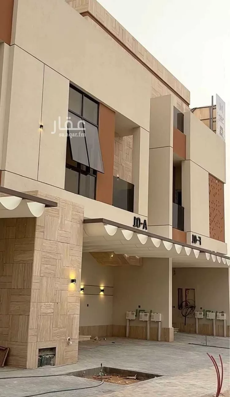دور للبيع في شارع صلاح الدين الايوبي , حي الربوة, مدينة الرياض, منطقة الرياض