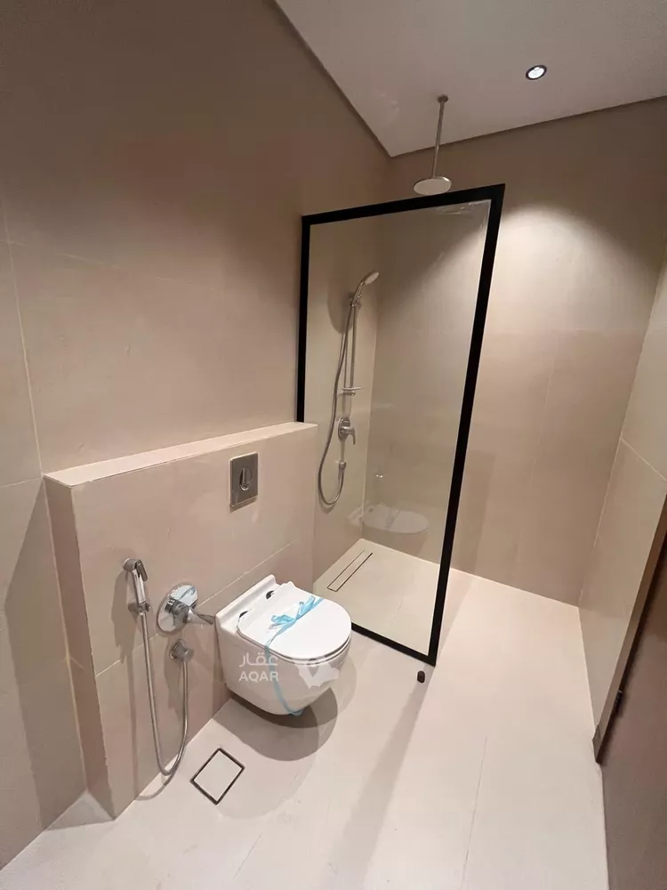 Floor for Rent in Riyadh Ar Rabwah 9
