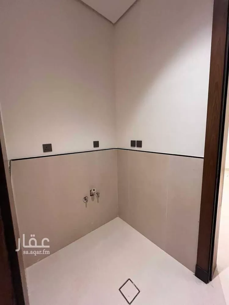 دور للبيع في شارع كشب, حي الربوة, مدينة الرياض, منطقة الرياض صورة 4