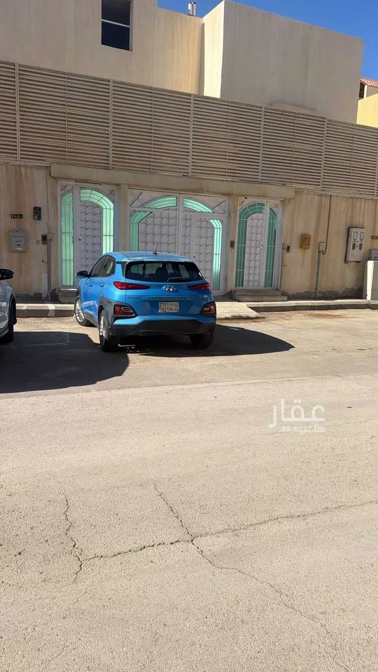 فيلا للإيجار في شارع محمد العبادي, حي العريجاء الغربي, مدينة الرياض, منطقة الرياض صورة 2