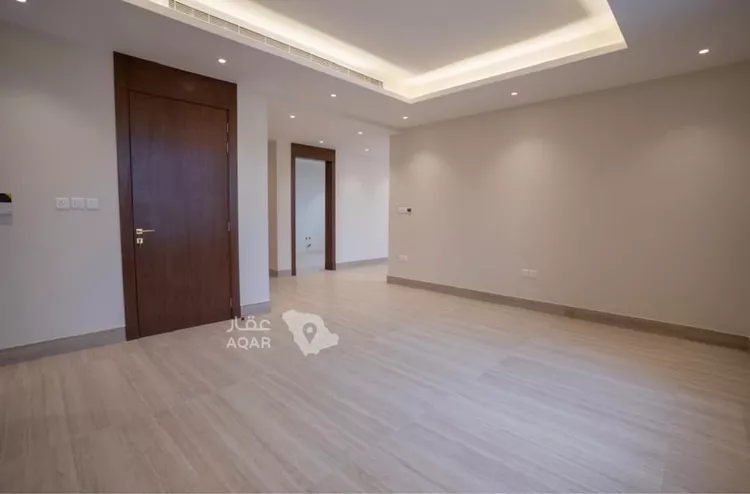 Floor for Rent in Riyadh Al Olaya 3