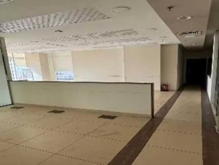 مكتب تجاري للإيجار في شارع طريق المدينة المنورة فرعي, حي السلامة, مدينة جدة, منطقة مكة المكرمة 8