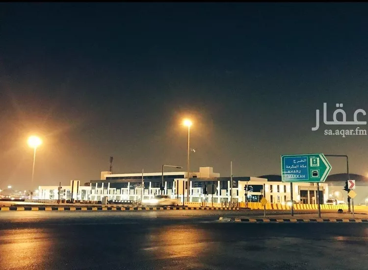 محل للإيجار في شارع الدائري الغربي الفرعي, حي ظهرة لبن, مدينة الرياض, منطقة الرياض صورة 3