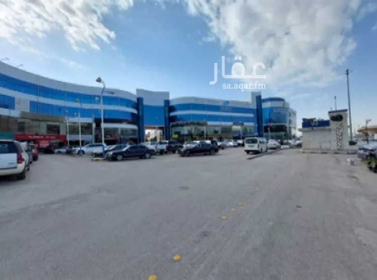 عمارة للإيجار في شارع مكة المكرمة الفرعي, حي الربوة, مدينة الرياض, منطقة الرياض
