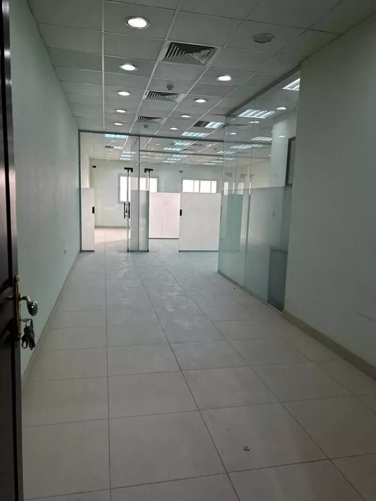 محل للإيجار في شارع الملك عبدالعزيز ابن عبدالرحمن سعود, حي الملك فهد, مدينة الرياض, منطقة الرياض صورة 2