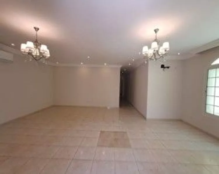 فيلا للإيجار في شارع زينب, حي الشاطئ, مدينة جدة, منطقة مكة المكرمة صورة 5