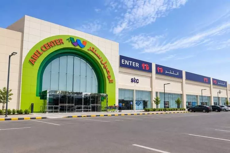 مجمع للإيجار في شارع الملك عبدالله ابن عبدالعزيز سعود الفرعي, حي الحمراء, مدينة الرياض, منطقة الرياض