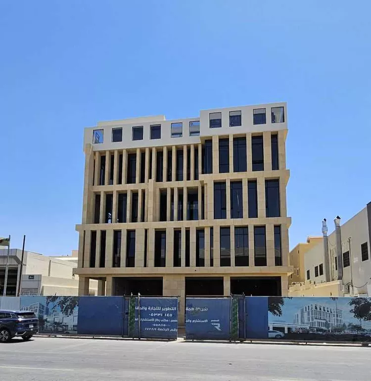 Commercial Office for Rent in Riyadh Al Mursalat
