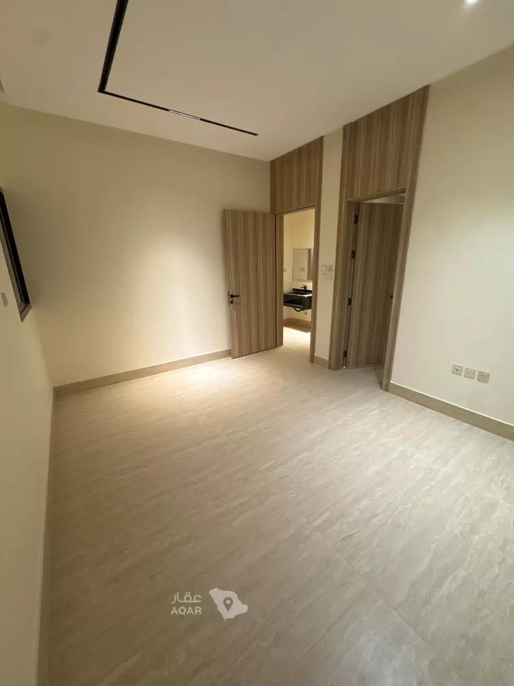 Floor for Rent in Riyadh Shubra 6