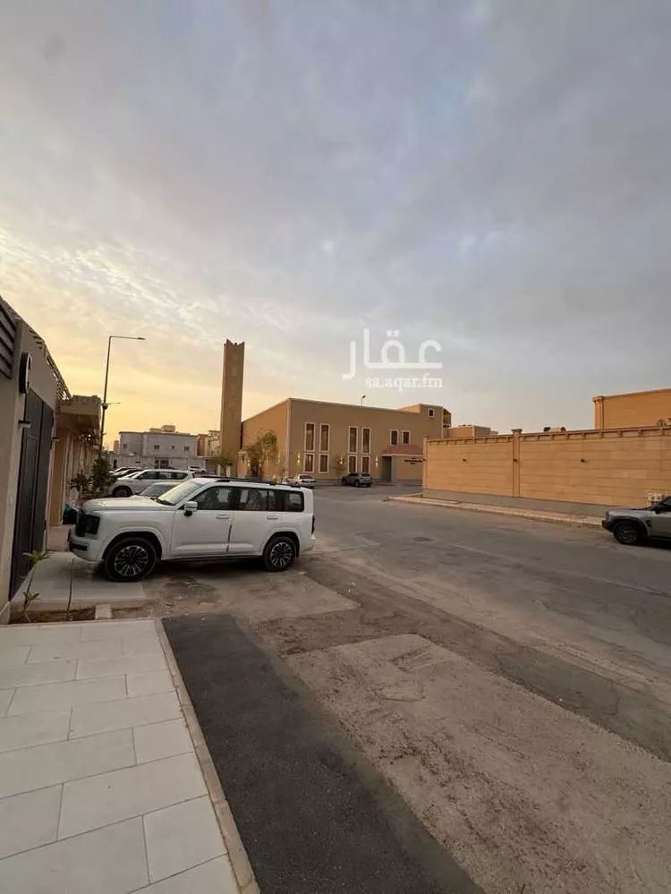 Floor for Rent in Riyadh Shubra صورة 3