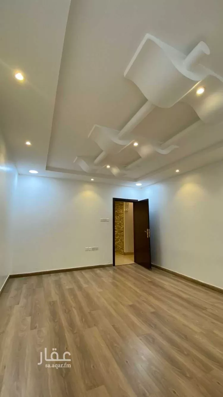 شقة للبيع في شارع وادي الخضارم, حي بدر, مدينة الرياض, منطقة الرياض صورة 2