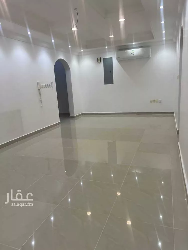 شقة للإيجار في شارع الديوانيه, حي الشعلة, مدينة الدمام, المنطقة الشرقية صورة 2