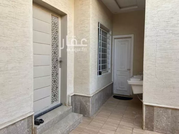 فيلا للبيع في شارع الجميل, حي الدار البيضاء, مدينة الرياض, منطقة الرياض صورة 5