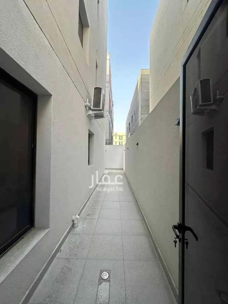 Floor for Sale in Dhahran Hajar 13
