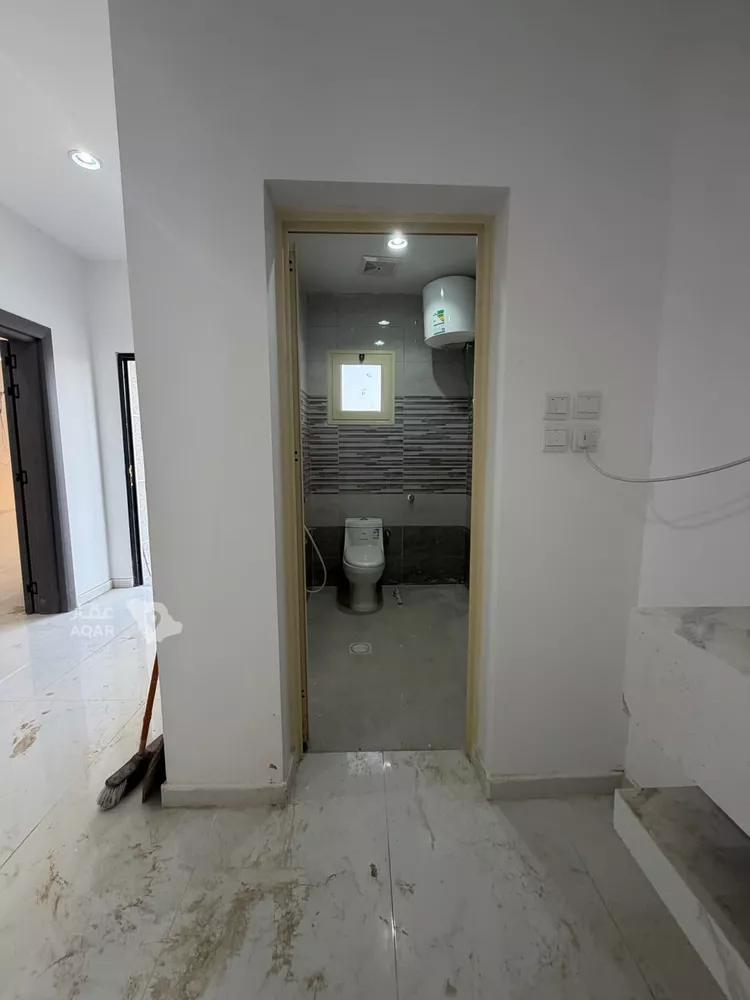دور للإيجار في شارع حي ج22 95, حي الدغيميه, مدينة بقيق, المنطقة الشرقية 9