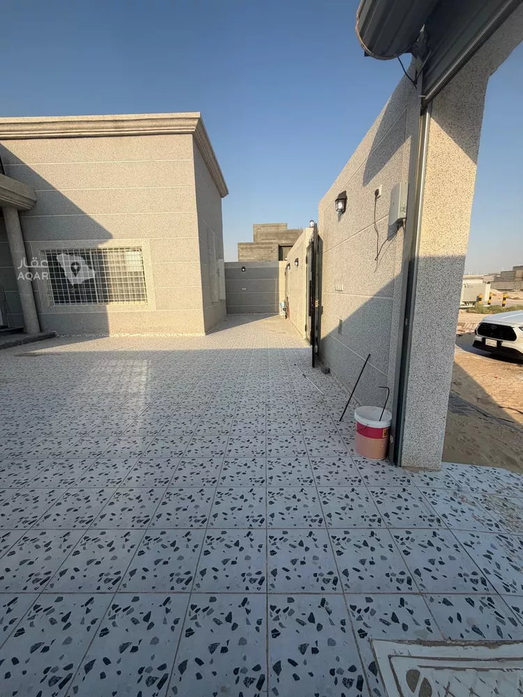 دور للإيجار في شارع حي ج22 95, حي الدغيميه, مدينة بقيق, المنطقة الشرقية 3
