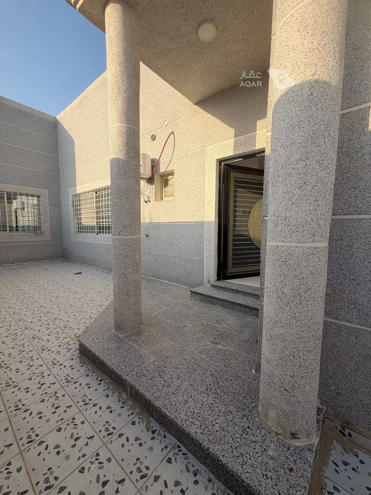 دور للإيجار في شارع حي ج22 95, حي الدغيميه, مدينة بقيق, المنطقة الشرقية 25