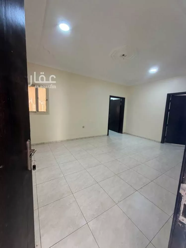 شقة للإيجار في شارع حيدرة ابن علي, حي ضاحية الملك فهد, مدينة الدمام, المنطقة الشرقية صورة 2