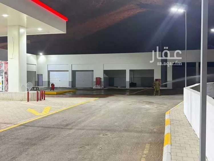 محل للإيجار في شارع احمد بن علي الحنفي ، حي جبل احد ، المدينة المنورة ، منطقة المدينة المنورة صورة 2