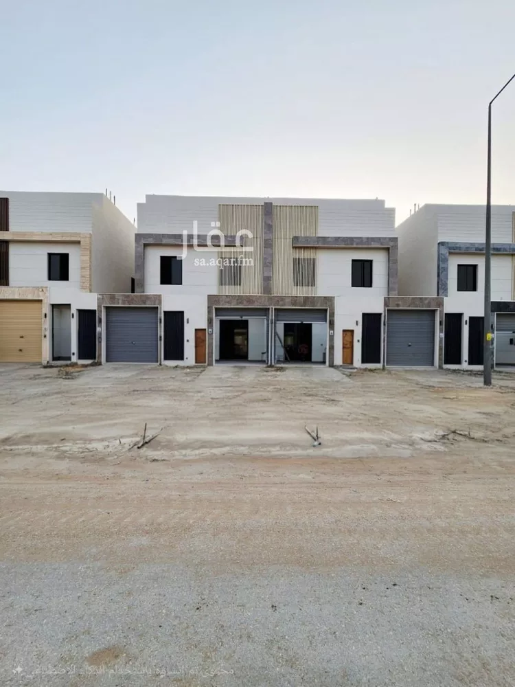 فيلا للبيع في شارع النمور, حي عكاظ, مدينة الرياض, منطقة الرياض