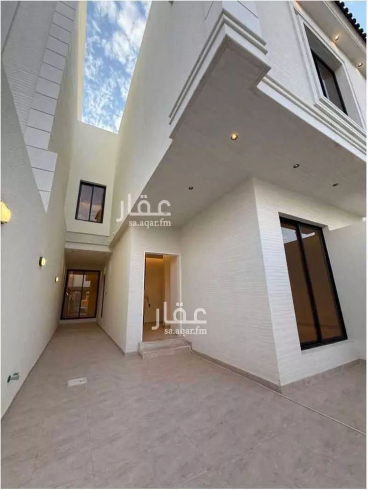 Floor for Sale in Riyadh Okaz صورة 4