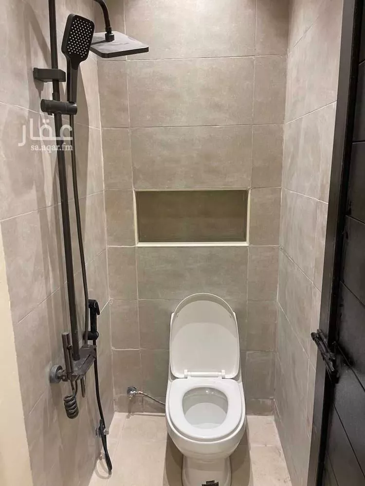 غرفة للإيجار في شارع الشريف غالب بن مساعد, حي الزمرد, مدينة جدة, منطقة مكة المكرمة