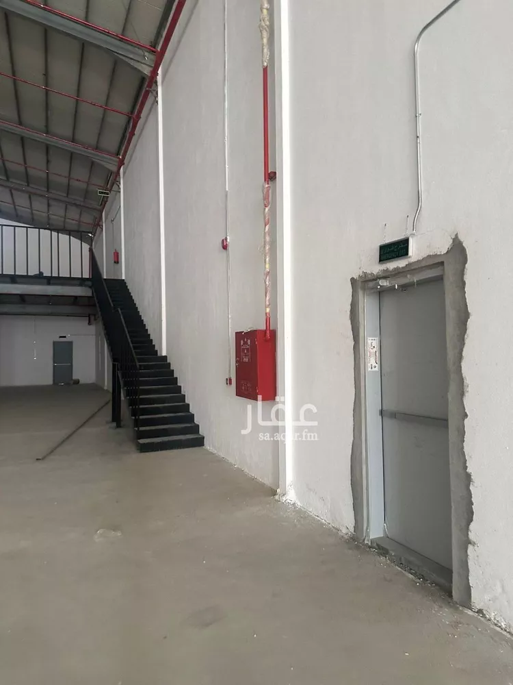 مستودع للإيجار في شارع اللوزية, حي طيبة, مدينة الرياض, منطقة الرياض صورة 4