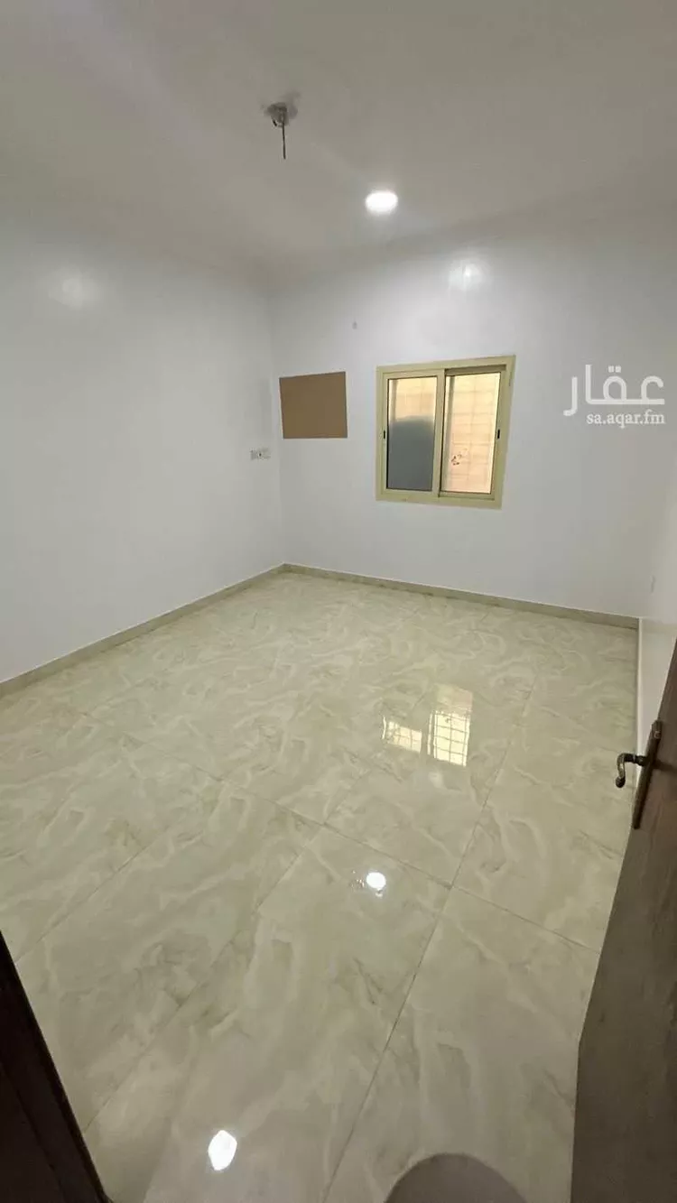 شقة للإيجار في شارع ابن شريق الثقفي ، حي ضاحية الملك فهد ، الدمام ، الدمام صورة 5