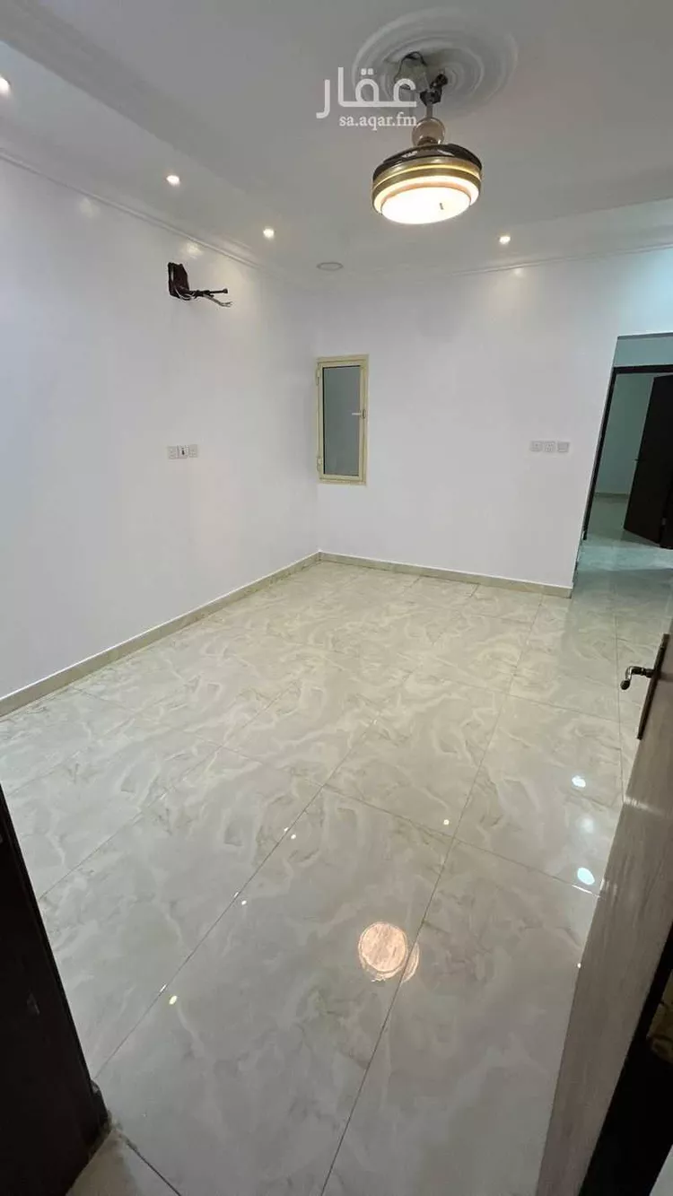 شقة للإيجار في شارع ابن شريق الثقفي ، حي ضاحية الملك فهد ، الدمام ، الدمام صورة 3