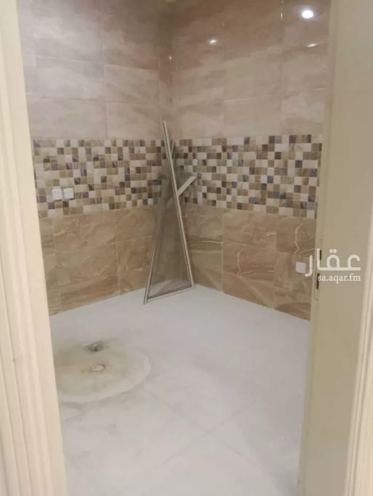 عمارة للإيجار في شارع ابو الوليد الحبيب, حي الرغامة, مدينة جدة, منطقة مكة المكرمة صورة 3