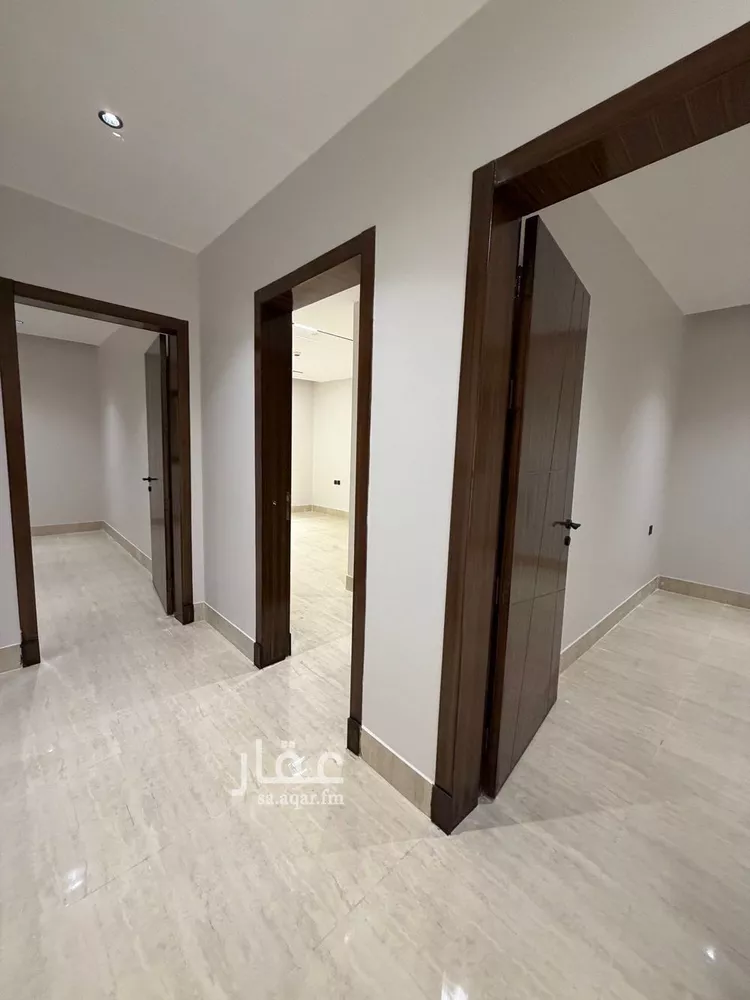شقة للبيع في شارع أبو عبيدة بن الجراح, حي الشعلة, مدينة الدمام, المنطقة الشرقية صورة 2