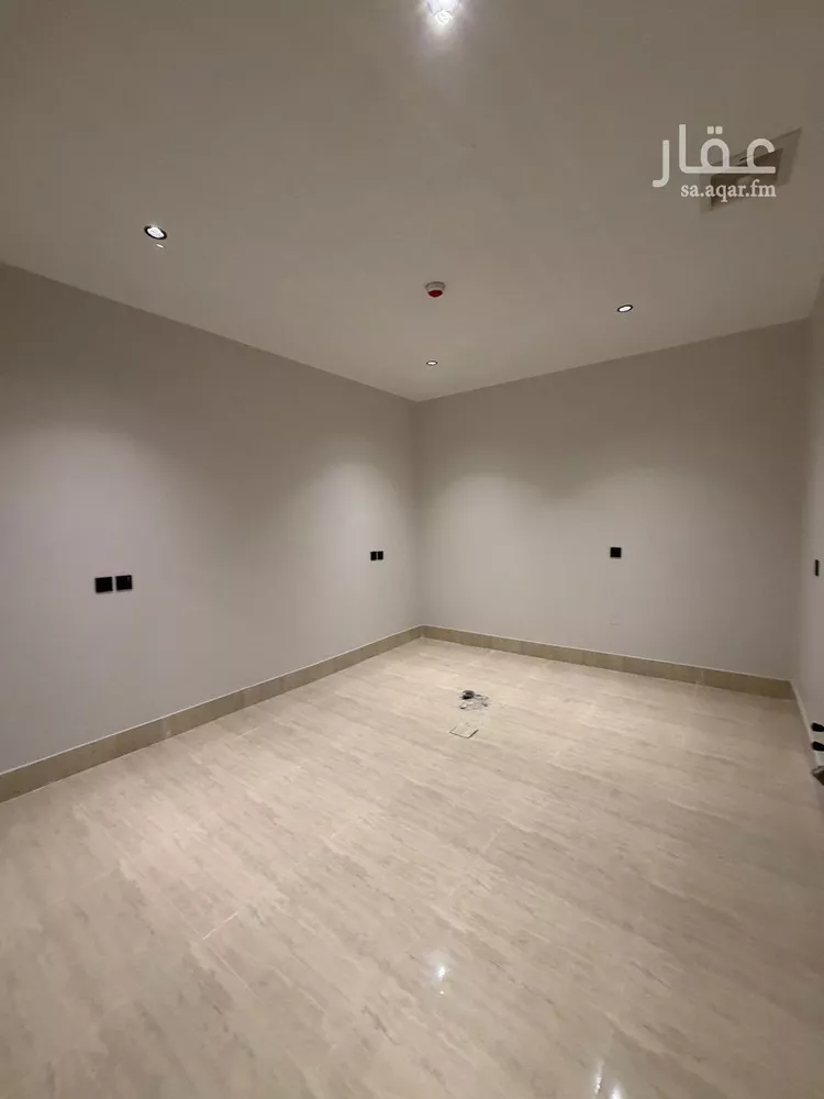 شقة للبيع في شارع أبو عبيدة بن الجراح, حي الشعلة, مدينة الدمام, المنطقة الشرقية 6