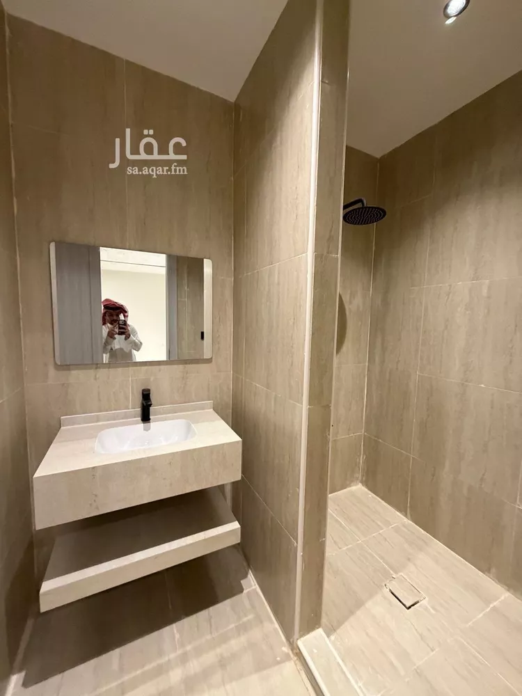 شقة للبيع في شارع أبو عبيدة بن الجراح, حي الشعلة, مدينة الدمام, المنطقة الشرقية 8