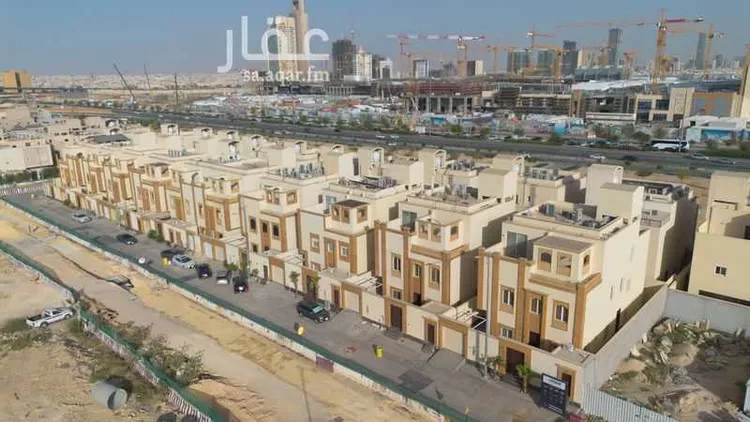 فيلا للبيع في شارع عبدالملك بن مسرة, حي القيروان, مدينة الرياض, منطقة الرياض صورة 5