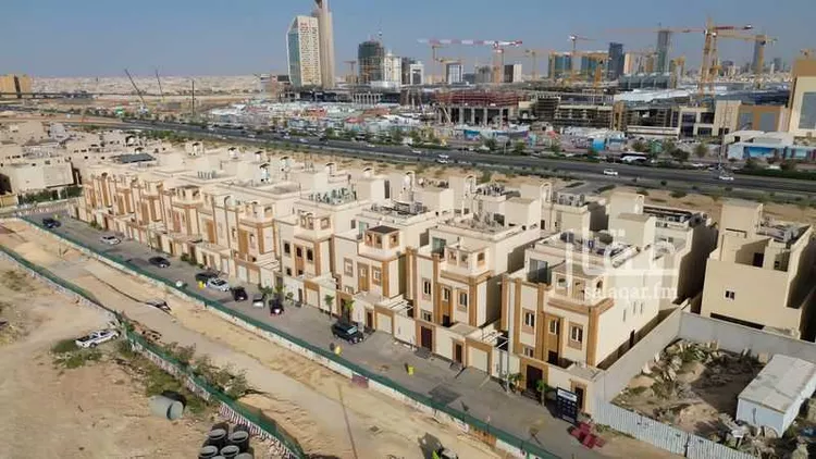 فيلا للبيع في شارع عبدالملك بن مسرة, حي القيروان, مدينة الرياض, منطقة الرياض صورة 5