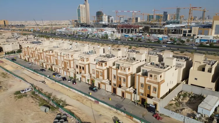 فيلا للبيع في شارع عثمان العبيد, حي القيروان, مدينة الرياض, منطقة الرياض
