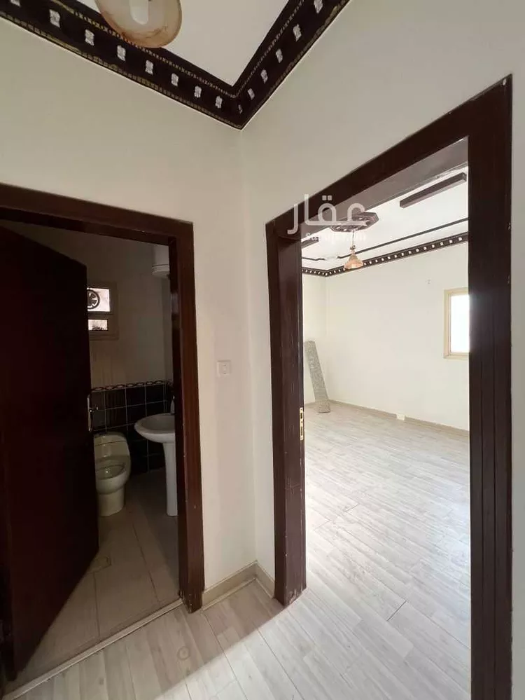 مكتب تجاري للإيجار في شارع الطائف, حي ظهرة لبن, مدينة الرياض, منطقة الرياض صورة 3