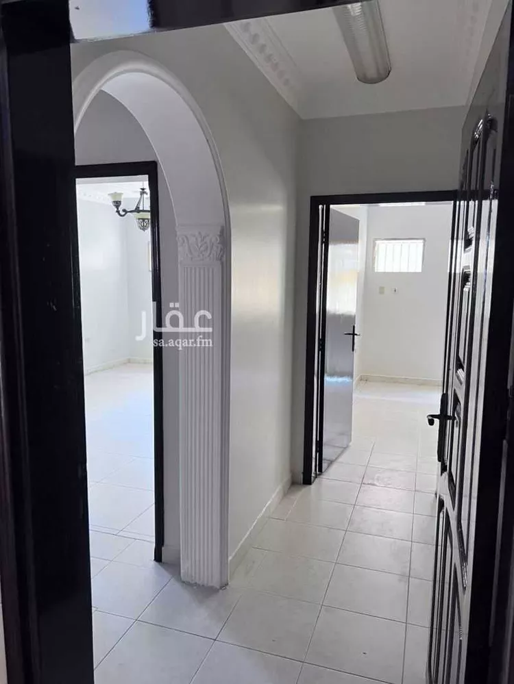 عمارة للإيجار في شارع عقبة بن نافع, حي الحمراء, مدينة الجبيل, المنطقة الشرقية صورة 2