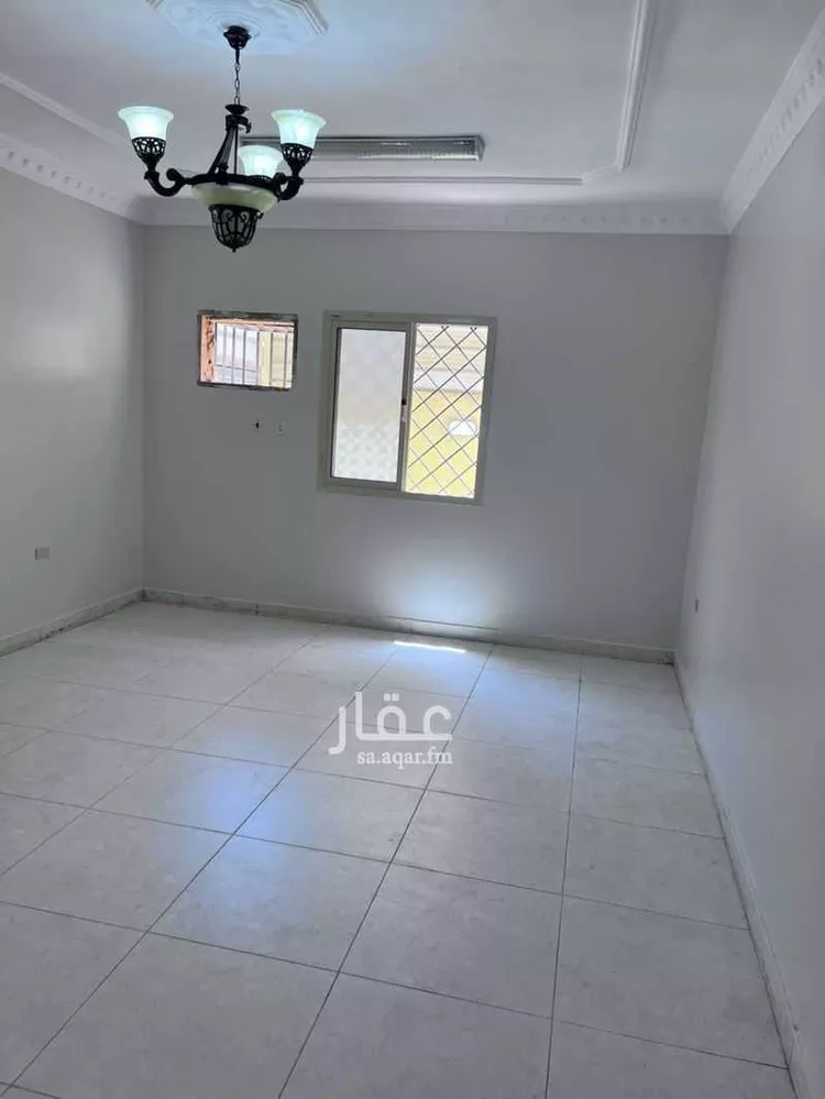 عمارة للإيجار في شارع عقبة بن نافع, حي الحمراء, مدينة الجبيل, المنطقة الشرقية