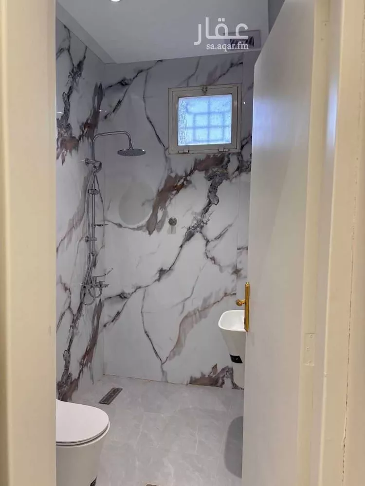 فيلا للبيع في شارع موسى الحجاوي, حي التخصصي, مدينة بريدة, منطقة القصيم